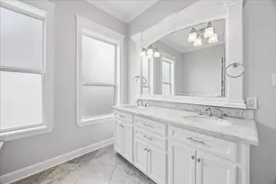 2105 Bidwell Dr, Houston, TX 77018 - Photo 24