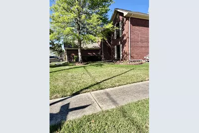 1102 Glenmeadows Drive, La Porte, TX 77571 - Photo 4