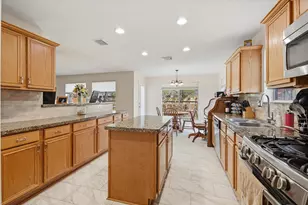 1102 Glenmeadows Dr, La Porte, TX 77571 - Photo 16