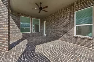 18032 Brennie Bird Ln, Conroe, TX 77302 - Photo 32