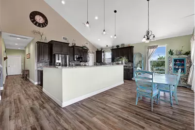 939 8th Street, Dickinson, TX 77539 - Photo 14