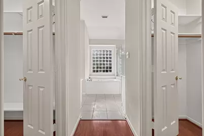 10802 Warner Hollow Court, Sugar Land, TX 77498 - Photo 18
