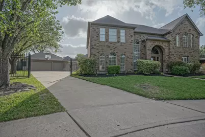 2108 Lakeway Drive, League City, TX 77573 - Photo 2