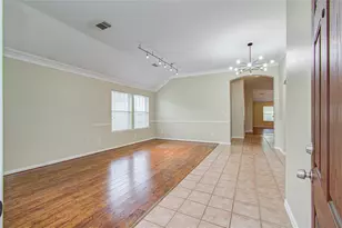 18223 Heathridge Ln, Cypress, TX 77433 - Photo 6