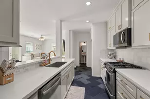 1616 W 25th St, Houston, TX 77008 - Photo 16