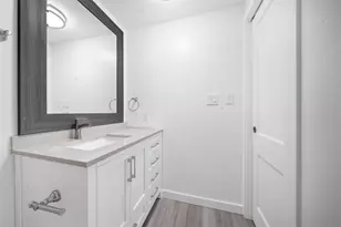 129 E 31st 1/2 St, Houston, TX 77018 - Photo 16