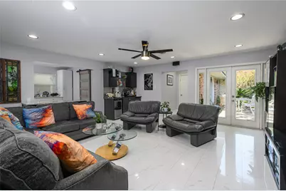 5634 Edith Street, Houston, TX 77081 - Photo 4