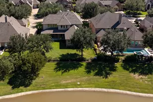 6915 Mountain Creek Ln, Missouri City, TX 77459 - Photo 46