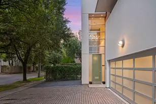 4908 S Shepherd, Houston, TX 77098 - Photo 2
