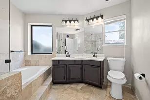 8802 Outview Ct, Houston, TX 77040 - Photo 30