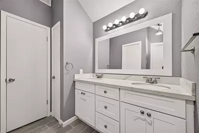 10031 Prospect Hill Drive, Houston, TX 77064 - Photo 20