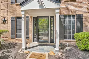 106 N Rushwing Cir, The Woodlands, TX 77381 - Photo 4