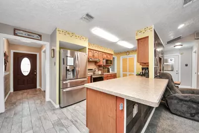 8407 Bandridge Road, La Porte, TX 77571 - Photo 12