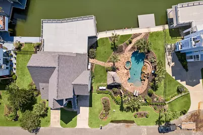 218 Catamaran Drive, Tiki Island, TX 77554 - Photo 34