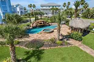 218 Catamaran Dr, Tiki Island, TX 77554 - Photo 32