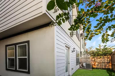 381 N Centro Circle, Shenandoah, TX 77385 - Photo 18