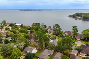 11826 Thoreau Dr, Montgomery, TX 77356 - Photo 2