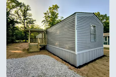 715 Windwood Drive, Livingston, TX 77351 - Photo 2