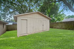 7419 Shady Vale Ln, Houston, TX 77040 - Photo 20