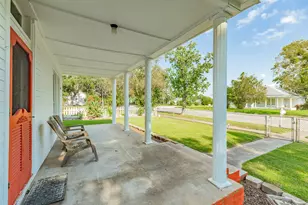 919 N Avenue A, Freeport, TX 77541 - Photo 6