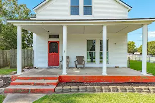 919 N Avenue A, Freeport, TX 77541 - Photo 4