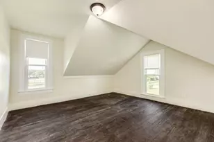 919 N Avenue A, Freeport, TX 77541 - Photo 24