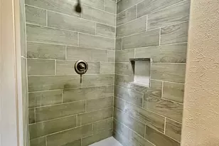 547 W Obion Rd, Houston, TX 77091 - Photo 8