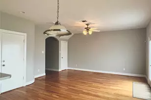 3731 Main Poplar Dr, Houston, TX 77025 - Photo 16