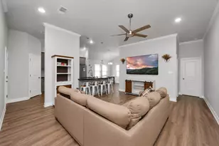 1023 S Anderson St, Angleton, TX 77515 - Photo 4