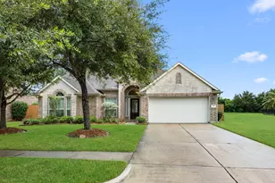 987 Astoria Ln, League City, TX 77573 - Photo 2