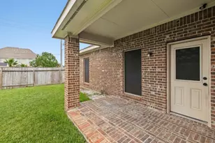 8227 Shady Grove, Baytown, TX 77523 - Photo 32