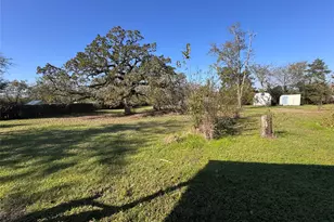 10983 Fm 1696 Rd, Bedias, TX 77831 - Photo 2