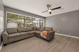 16643 Seawolf Dr, Houston, TX 77062 - Photo 6