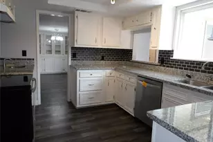 10758 Boardwalk St, Houston, TX 77042 - Photo 4
