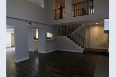 10758 Boardwalk Street, Houston, TX 77042 - Photo 2