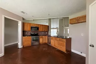 2103 Barrington Pl Dr, Sugar Land, TX 77478 - Photo 4