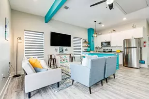 2827 B Ave Q, Galveston, TX 77550 - Photo 4