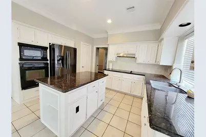 4831 Whitby Circle, Sugar Land, TX 77479 - Photo 6