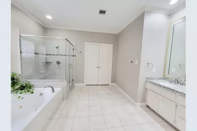 4831 Whitby Circle, Sugar Land, TX 77479 - Photo 4