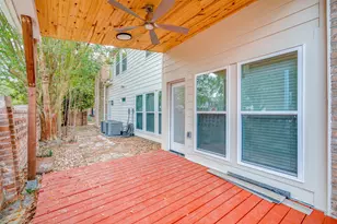 1037 Town Pl St, Houston, TX 77057 - Photo 32