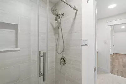 1037 Town Place Street, Houston, TX 77057 - Photo 28