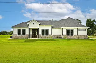 500 Campfire Trail, Angleton, TX 77515 - Photo 1
