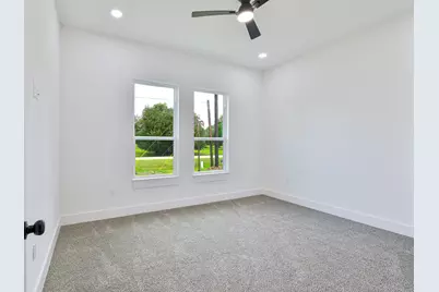 500 Campfire Trail, Angleton, TX 77515 - Photo 18