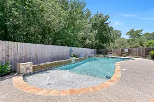 2304 Halls Creek Ct, Friendswood, TX 77546 - Photo 38