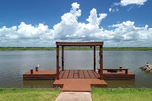 4702 Bayou Ln, Hitchcock, TX 77563 - Photo 38