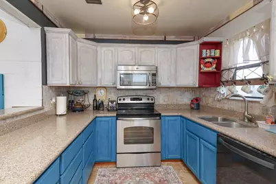 4702 Bayou Lane, Hitchcock, TX 77563 - Photo 12
