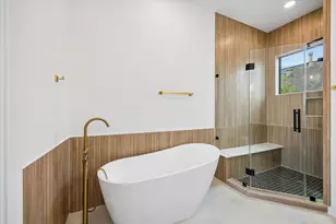 1325 W 22nd St, Houston, TX 77008 - Photo 20