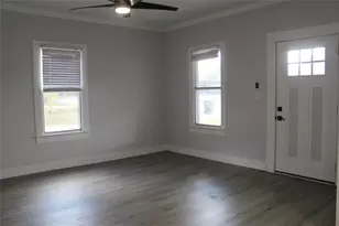 710 Fahrenthold St, El Campo, TX 77437 - Photo 2