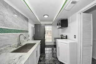 7954 Grove Ridge Dr, Houston, TX 77061 - Photo 8
