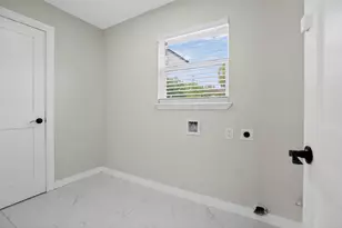 3302 Ann Arbor Dr, Houston, TX 77063 - Photo 32